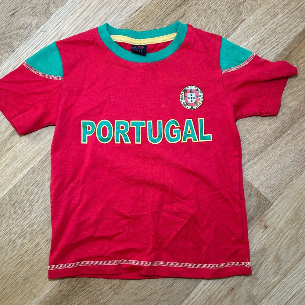 Portugal y2k baby tee